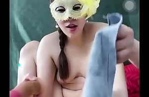 Vietnamese girl squirts