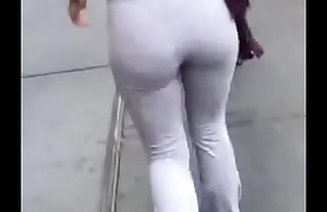 Publicly ass leggings