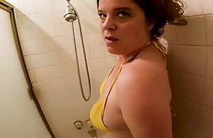 Stepmom shares a shower almost stepson