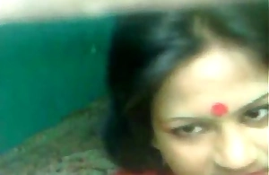 Horny bangla aunty nude fucked by follower groupie at night
