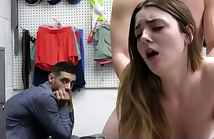 Pierced Teen Acquires Fucked At one's fingertips eradicate affect end be beneficial to one's tether Loss Prevention Officer While Her Boyfriend Watches - Kinsley Kane