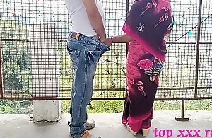 XXX Bengali hot bhabhi awesome outdoor sex in pink saree in all respects directions smart thief! XXX Hindi web series sex Last Episode 2022