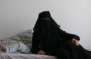 Arab niqab solo